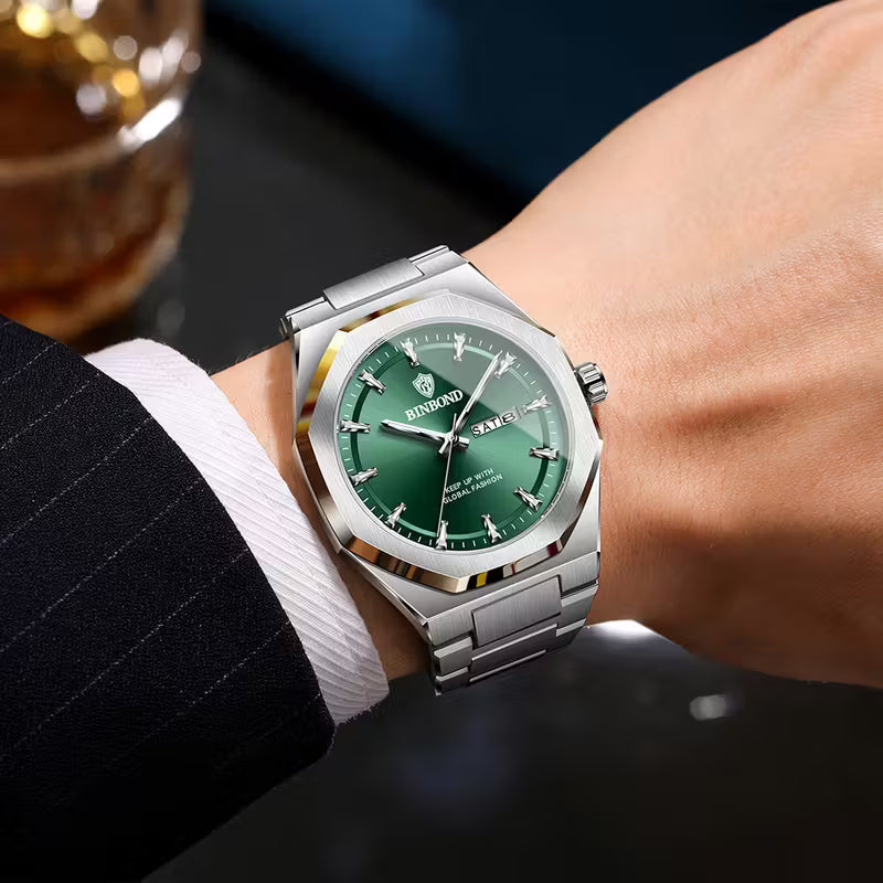 ساعة BINBOND كوارتز تناظرية فاخرة مع ضوء ليلي وعقارب مضيئة، وهيكل من السبائك ومينا أخضر - ساعة أنيقة للرجال والنساء