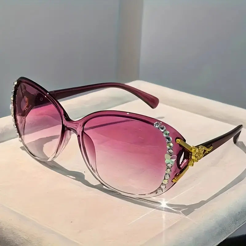 1 قطعة / قطعتين / 3 قطع نظارات نسائية جديدة بإطار كبير مدمجة مع إحساس بالموضة الراقية.